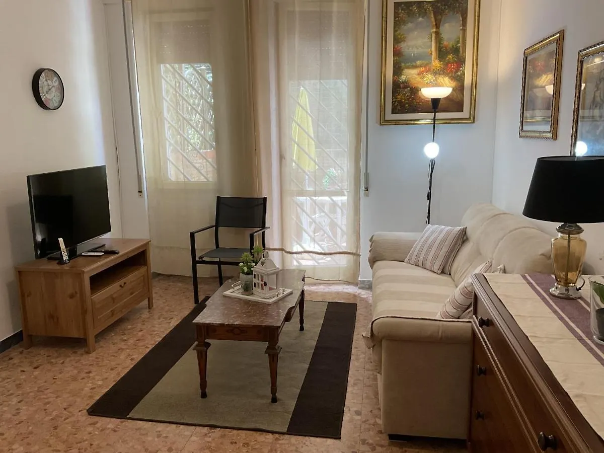Lungotevere Vacation Nest Рим