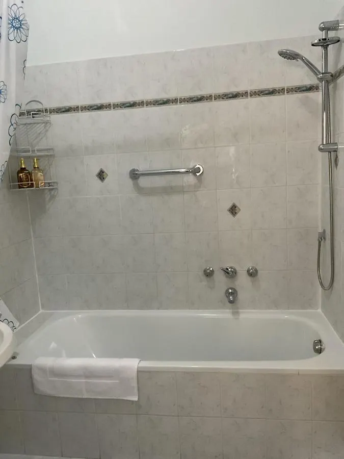 Lungotevere Vacation Nest Рим